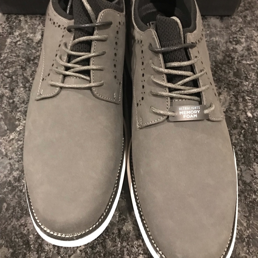 New Men’s Gray & Black Business Casual Shoes